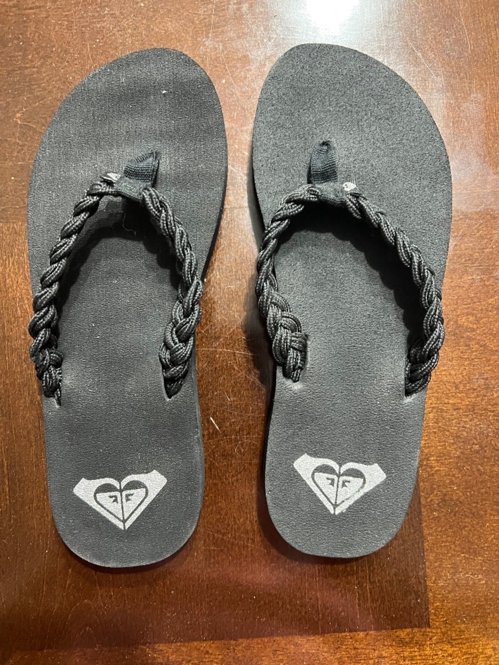 Roxy Braided Strap Black Flip Flops
